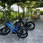 Istria 3* 트루스케