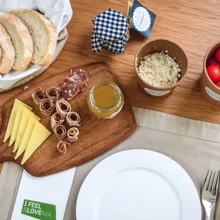 Πανσιόν Istria 3*